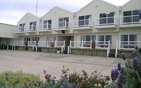 A Great Ocean View Motel
